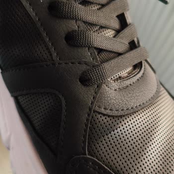 Ayakkabının Üst Kısmının Açılması Ve Yırtılması Nedeniyle Tam İade Talebi