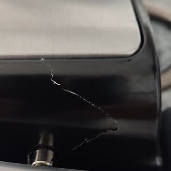 İlk Kullanımda Üst Kapak Kırılan Homend Tost Makinesi İçin Garanti Değişim Talebi