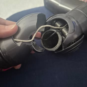 Dyson V12 Başlığının Kısa Sürede Kırılması Ve Ücretsiz Değişim Talebi