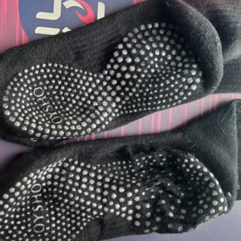 Bir Kullanımda Yırtılan Pilates Çorapları İçin İade Ve İnceleme Talebi