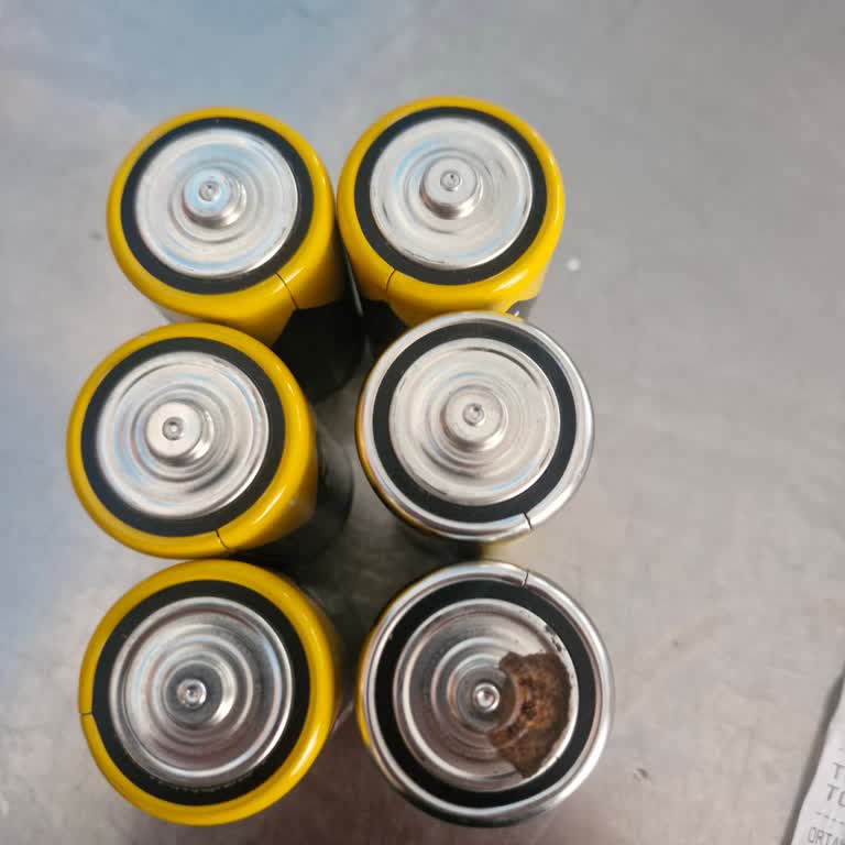 Kısa Sürede Gücünü Yitiren Ve Korozyona Uğrayan Varta Pillerine İade Ve Değişim Talebi