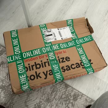 Valentino Çantam Lekeli Ve Korumasız Gönderildi