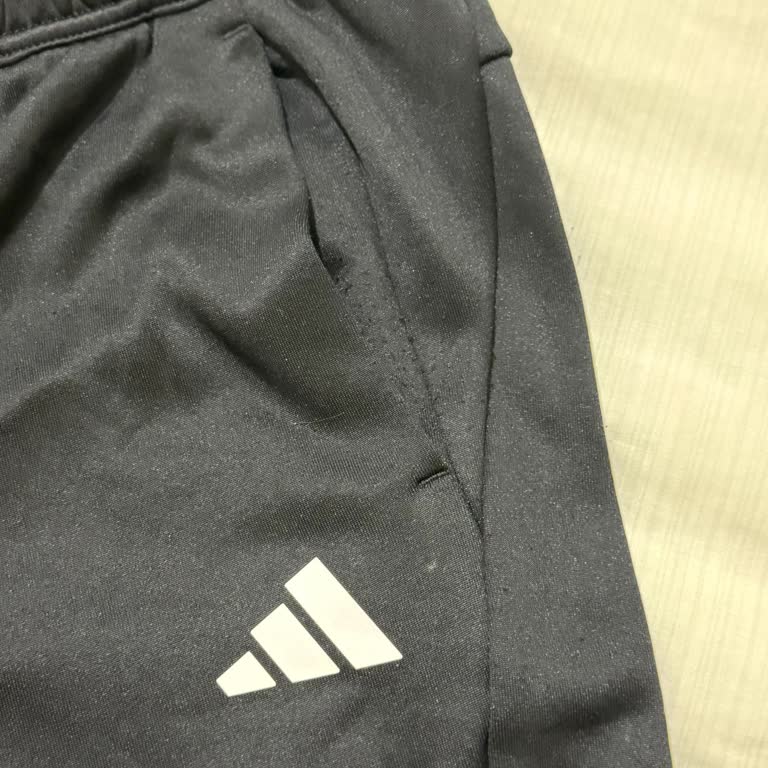 Kısa Sürede Tüylenen Adidas Eşofmanda Garanti İhlali Ve İade Reddi