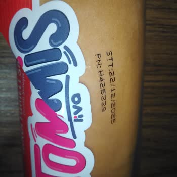 İstanbul Sancaktepe BİM Şubesinde Süresi Geçmiş Hindi Sandviç Satışı