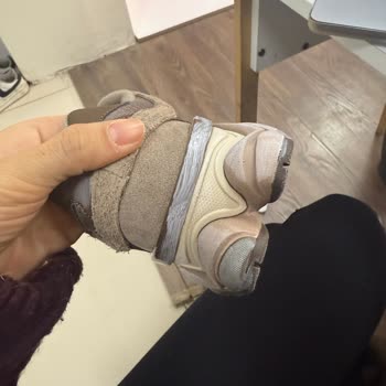 Boyalı Ve Defolu Ayakkabı İçin İade Ve Değişim Talebim Cevapsız