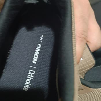 Ayakkabının İç Astarı Kısa Sürede Yırtıldı, Mağaza Çözüm Sunmadı