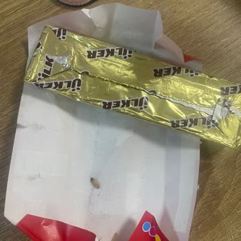 Ülker Bol Sütlü Çikolatada Kurt Çıktı Gıda Güvenliği Tehlikesi