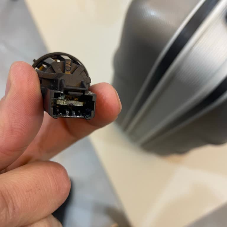 Garanti Kapsamı Dışında Yetkili Servisin Aşırı Ücret Talepleri Ve Tekrarlanan Kombi Arızaları