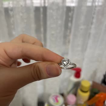 Pandora Yüzüğünde Alerjik Reaksiyon, Sağlık Sorunu Ve İade Talebi