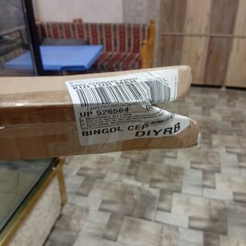 Aras Kargo Paketi Yetkisiz Olarak Fırına Bırakıldı Ve Hasar Görmüş