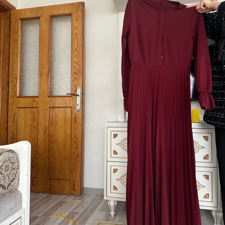 Instagram’da Sahte Hesaptan Gelen Kullanılmış Elbise İçin Tam Geri Ödeme Talebi