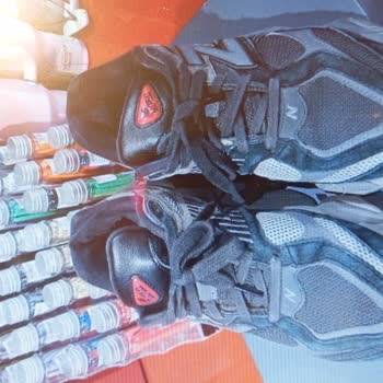 New Balance 9060 Ayakkabısında Erken Renk Atması Ve İç Astar Soyulması