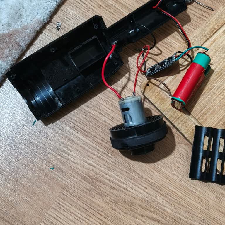 Şarjlı El Süpürgesi Kısa Sürede Arızalandı Ve Müşteri Hizmetlerine Ulaşılamadı