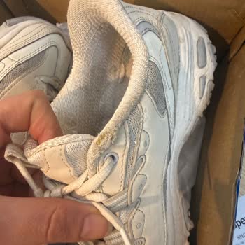 Ayakkabıda Kısa Sürede Yırtılma Ve Çatlak, İnceleme Sonucu Haksız Ret Ve Yağ Lekesi