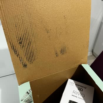 Karaca Hediye Paketi Hizmetinde Lekeli Ve Özensiz Ürün Teslimi