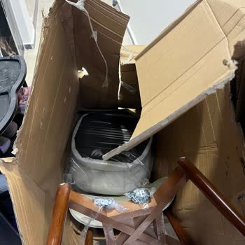 Hasarlı Sandalyeler Ve İade Sürecindeki Müşteri Mağduriyeti