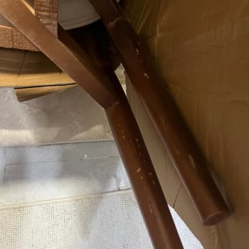 Hasarlı Sandalyeler Ve İade Sürecindeki Müşteri Mağduriyeti