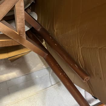 Hasarlı Sandalyeler Ve İade Sürecindeki Müşteri Mağduriyeti