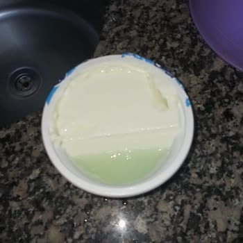 Sakarya Şeker Mahallesindeki Hakmar Şubesinden Güneşoğlu Yoğurdunun Yarı Boş Çıkması