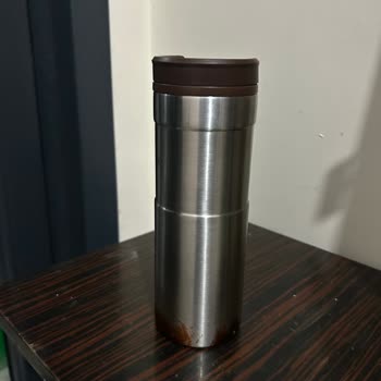 Stanley Neverleak Termosumda Boya Soyulması Ve Garanti Reddi