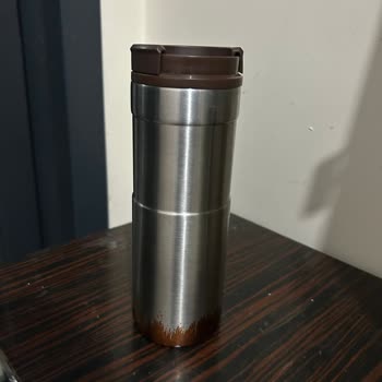 Stanley Neverleak Termosumda Boya Soyulması Ve Garanti Reddi