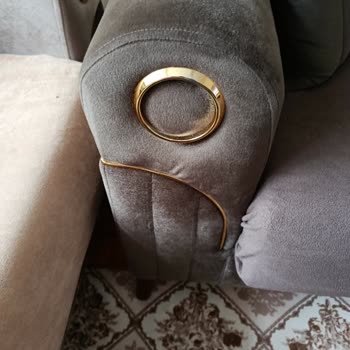 Murat Mobilya'da Oturma Grubu Başlık Halkalarının Renk Değişimi Ve Garanti Dışı Tutumu