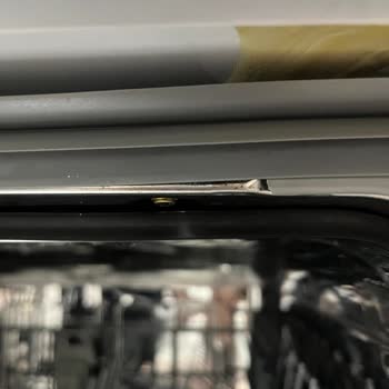 Arçelik Bulaşık Makinesinde Sürekli Paslanma Ve Yanlış Kapak Montajı, Değişim Talebi