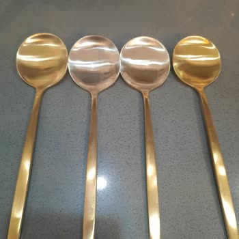 Karaca Züccaciye Kaşıklarda Renk Atmalar Oldu