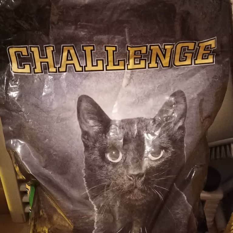 A101 Şubesinde Satılan Son Kullanma Tarihi Geçmiş Ve Kötü Kokulu Kedi Maması İçin İade Talebi