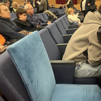 Kırık Koltuk İzleme Konforunu Bozdu Bilet İadesi Gerekiyor