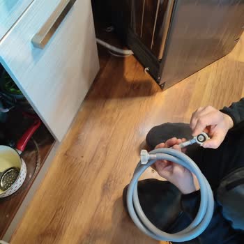 Arçelik Bulaşık Makinesi Servis Hatası Nedeniyle Laminat Zararına Karşı Sorumluluk İstiyorum