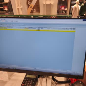 Derili Pantolon Derisi Çabuk Çözülmesi Ve 2 Yıllık Garanti Sınırı Nedeniyle İnceleme Reddi