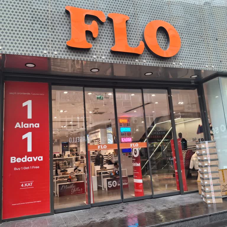 FLO Mağazasında Tek Ürün Stok Sorunu Ve Yardımsız Personel