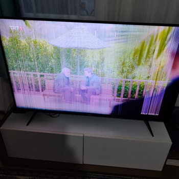 Vestel Panel Arızası İçin 16 Bin TL Ücret Talebi Mağduriyet Yaratıyor