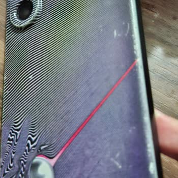 Wolf Dizayn Telefon Kılıfı 2 Ayda Soyulup Deforme Oldu, Cevap Yok