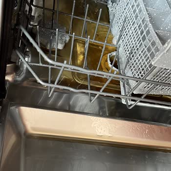 Regal Bulaşık Makinesi İlk Kullanımda Sarı Su Sızıntısı Ve Kurutma Sorunu Yaşadı!