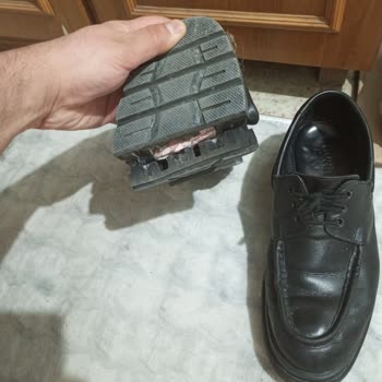 Deri Yüksek Taban Ayakkabıda Üç Ayda Taban Ayrılması Ve İlgisiz Müşteri Desteği