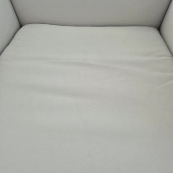 Kısa Sürede Kumaş Birikmesi Ve İstikbal’den Cevapsız Kalite Şikayeti