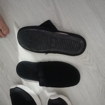 Moda Bulvarı'ndan Aldığım Tüm Terlikler Yırtık Çıktı, Mağduriyetim Giderilmiyor