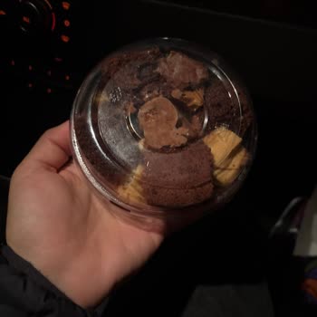 Küçük Ekstra İçin Yüksek Ücret Talebi Ve Şeffaf Olmayan Fiyatlandırma