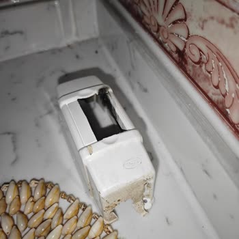 Dizayn Elektrik | Kurtköy Kombi Sigortasından Hat Çektiler, Bir Ay Sonra Kombimizin Sigortası Yandı