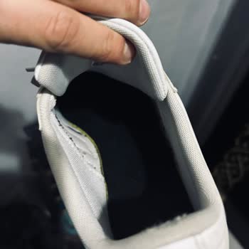 Deichmann’da Satın Aldığım Adidas Ayakkabısının Kalıp Sorunu Ve İç Astar Yırtılması