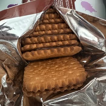 Koyu Renkli Ve Yanık Tadındaki Eti Petit Beurre Ürünü Şikayeti