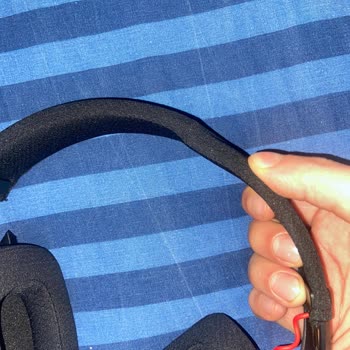 Media Markt'tan Alınan Rampage Blitz 2 Kulaklıkta Üretim Hatası Nedeniyle Kırılma