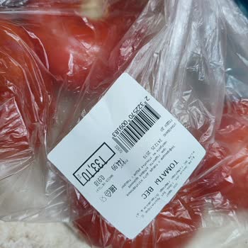 Доставка испорченных продуктов из Ашан через сервис Деливери и отказ в возврате денег