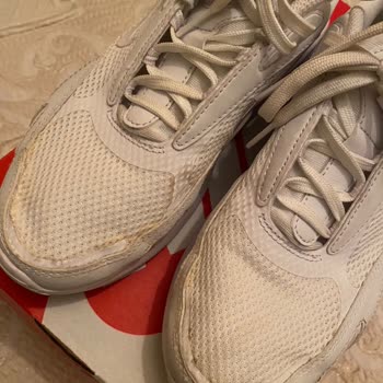 Nike Ayakkabısında Kısa Sürede Görülen Tutkal Lekesi Sorunu Ve İade Talebi