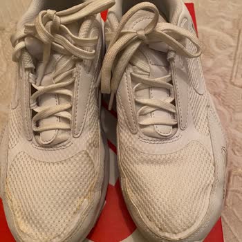 Nike Ayakkabısında Kısa Sürede Görülen Tutkal Lekesi Sorunu Ve İade Talebi