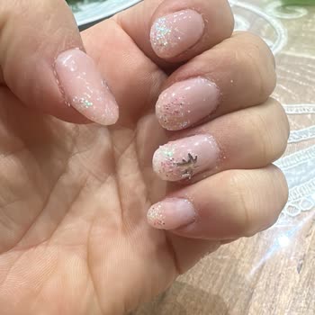 Kalıcı Oje İsteği Yerine Jel Tırnak Uygulaması Ve Aşırı Kalınlık Nedeniyle 600 TL İadesi Talebi