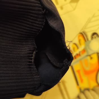 Puma Sweat Ceketlerinde Dikiş Sorunu Ve Değişim Talebi