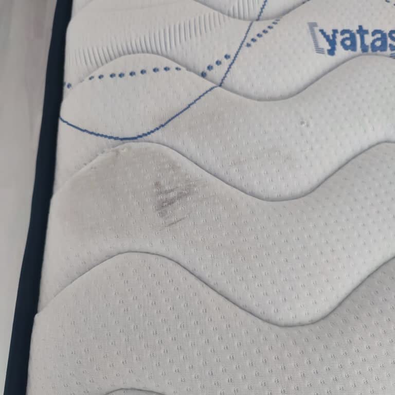 Teslim Edilen Yatakta Yırtık Ve 13 Ay Süren Değişim Sorunu